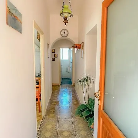 Viticcio Aurora E Fiorita - Goelba * Portoferraio